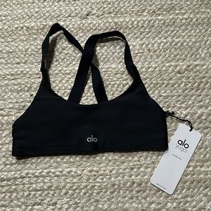 Alo Airlift Take Charge Bra in Black